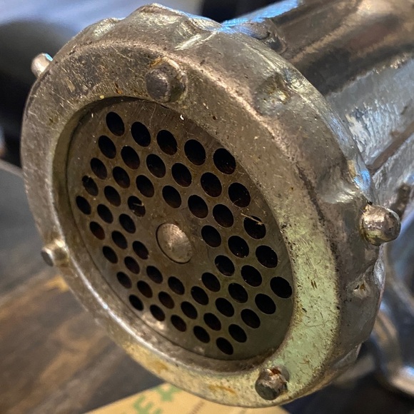 Silver Manual Meat Grinder - Picture 4 of 6